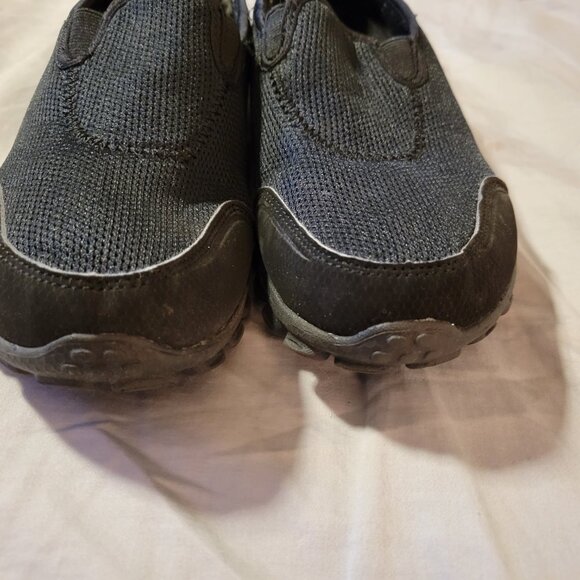 Like New Black Women's Skechers Size 9.5 - Picture 4 of 5